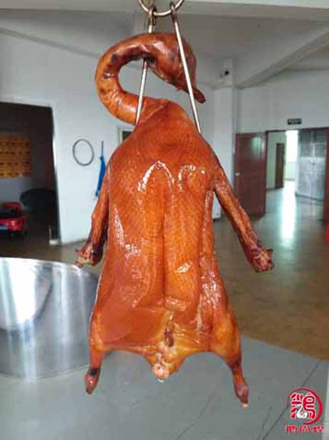 燒鵝培訓手把手教學，燒臘界三十年的老師傅陪你同行_2