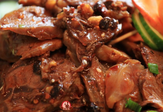 一對一培訓(xùn)鹵牛肉（圖）_1