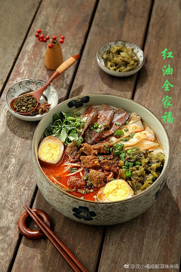 開(kāi)米線加盟餐飲店，必須要開(kāi)的有特色（圖）_2