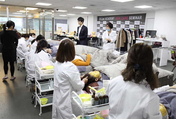 鄭州校區(qū)5月份皮膚管理培訓開課信息（圖）_1