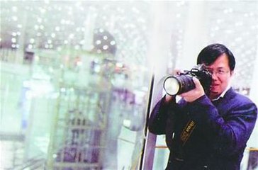 明星們會(huì)怕沒(méi)圖沒(méi)真相的卓偉嗎？（圖）_1