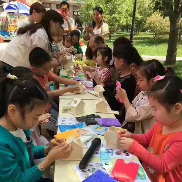 華店長的社區(qū)DIY活動(dòng)現(xiàn)場(chǎng)（圖）_3