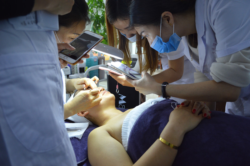 如何加盟真正的韩国皮肤管理，drlee皮肤管理培训加盟_2