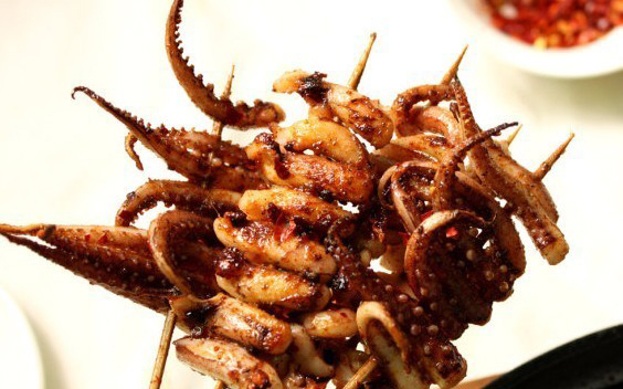 哪里有鐵板烤魷魚培訓(xùn)？哪里有鐵板魷魚學(xué)？（圖）_1