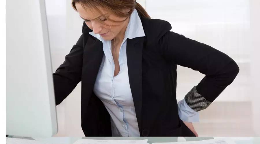 一招教您改善?椎間盤突出?疼痛，太管用了_1