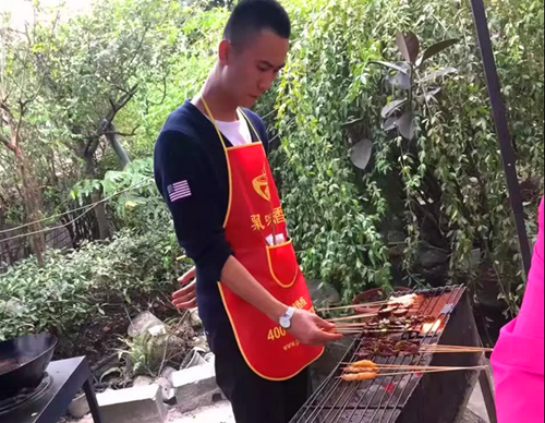 湘源地正宗學習夜宵燒烤?（圖）_1