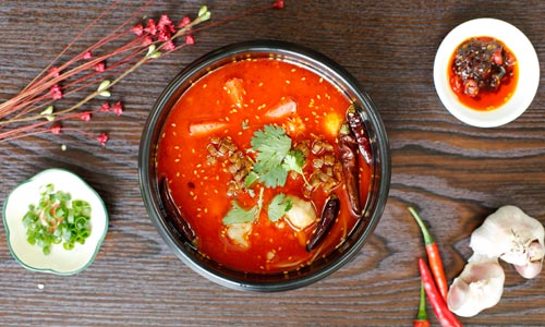 麻辣燙加盟，九索店鋪生意好（圖）_1