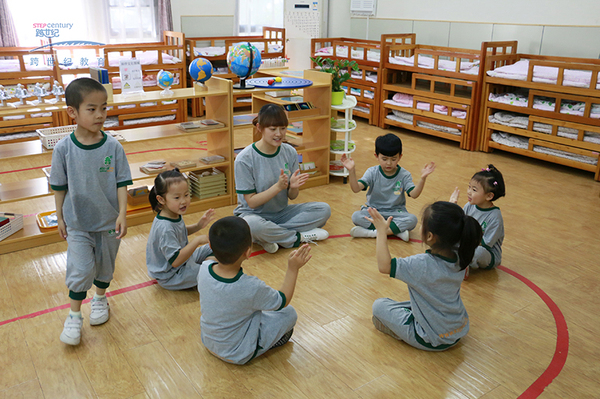 蒙特梭利教育，如何培養(yǎng)孩子的獨立性？_3