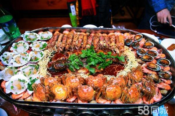 海鮮大咖】10萬(wàn)開價(jià)值30萬(wàn)餐廳+自助烤魚麻辣龍蝦(圖)_3