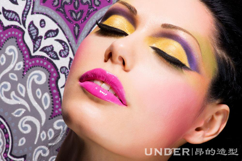 2017年開(kāi)理發(fā)店掙錢(qián)（圖）_1