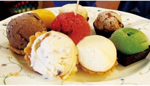 雪米奇冰激凌加盟的費(fèi)用是多少（圖）_2