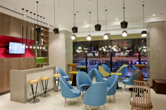 宜尚酒店：中檔酒店如何突破規(guī)?；Ь郑▓D）_2