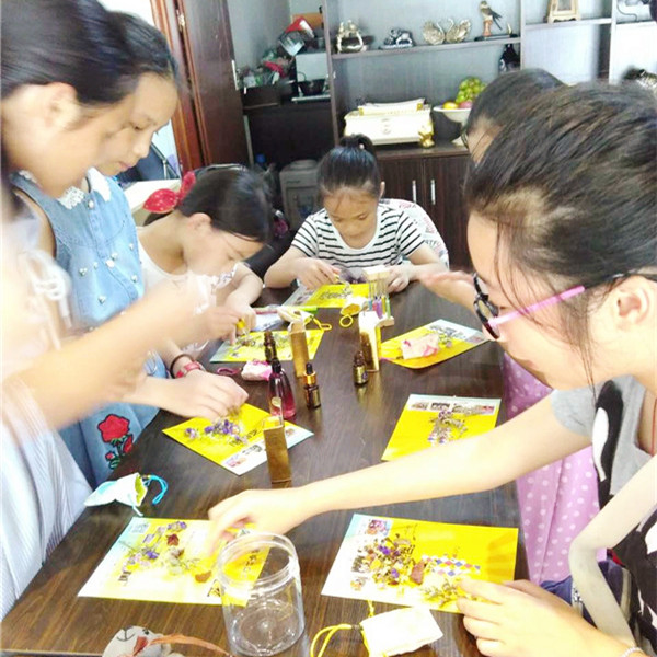 黃店長的手工綜合陶藝館店內分享（圖）_1