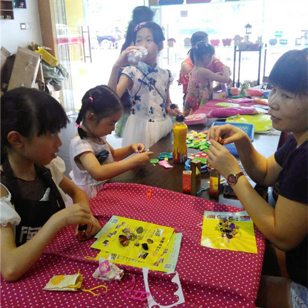 黃店長的手工綜合陶藝館店內分享（圖）_2