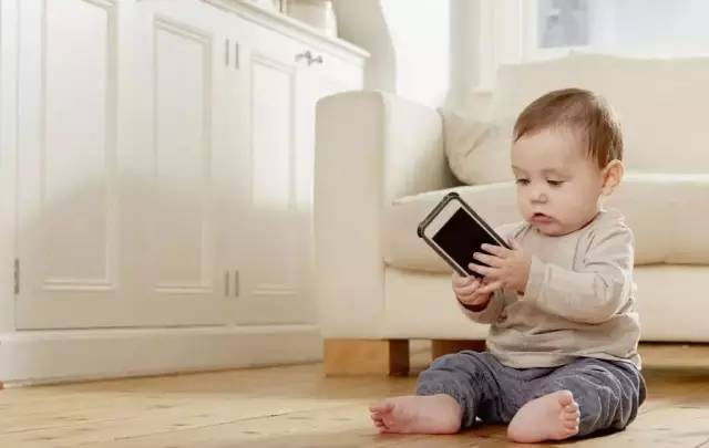 驚：3歲寶寶近視600度,還能不能愉快地一起玩耍了（圖）_2