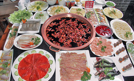 老阿婆小火鍋加盟費是多少老牌火鍋品牌自助小火鍋加盟（圖）_1