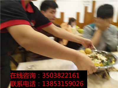 九兩魚酸菜魚面加盟俘獲了眾多消費(fèi)者的心，大受好評(píng)（圖）_2