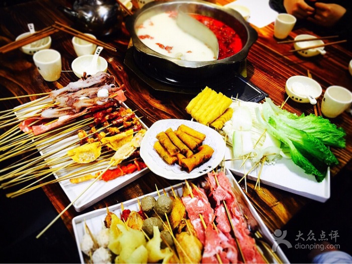 九重簽旋轉小火鍋加盟總部九重簽串串香自助小火鍋加盟費多少錢（圖）_2