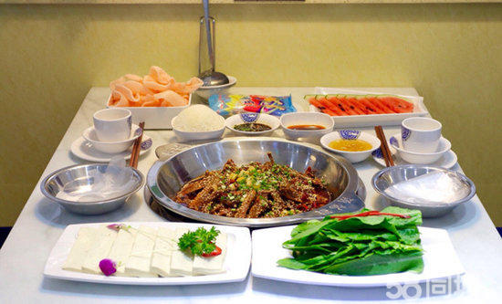 張大師鴨爪爪火鍋加盟費多少錢自助火鍋連鎖店加盟(圖)_3