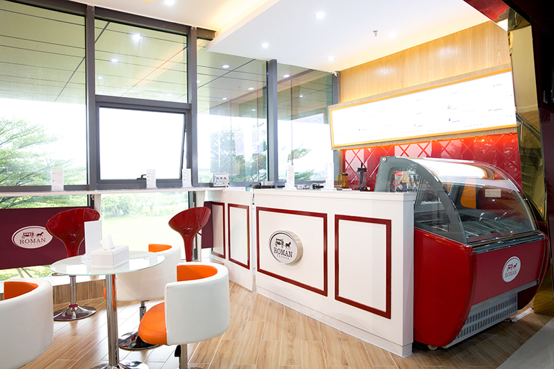 創(chuàng)業(yè)做生意，開羅瑪之戀冰淇淋加盟店人氣足生意好!_2