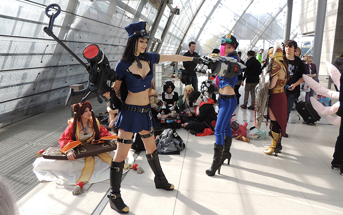 加盟創(chuàng)業(yè)有保障金牌動(dòng)漫店選擇77動(dòng)漫_1