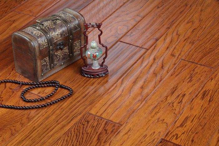 圣普麗斯教你如何鑒別多層實(shí)木地板的質(zhì)量（圖）_2