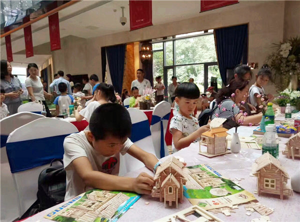 樂(lè)高積木變形金剛，3D拼圖活動(dòng)現(xiàn)場(chǎng)分享（圖）_4