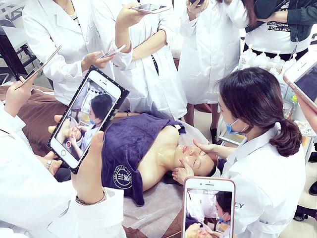 廣州皮膚管理培訓(xùn)機(jī)構(gòu)蘭施小班教學(xué)_2