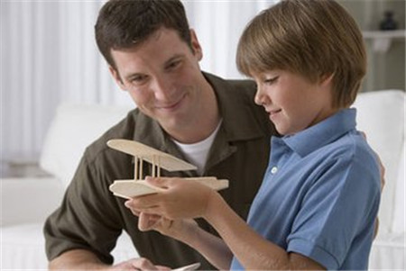 小孩子臉上留下疤痕，用什么祛疤產(chǎn)品？_2