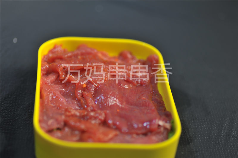 重慶串串香特色菜品水晶嫩牛肉（圖）_1