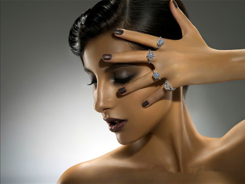 二手奢侈品實(shí)體店加盟_1