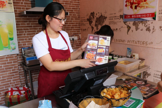 土豆传奇加盟成为饮品界首屈一指的小吃品牌_3