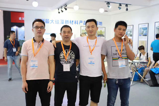 再创记录！2017广州建博会蓝天豚签约经销商超120家！（图）_7