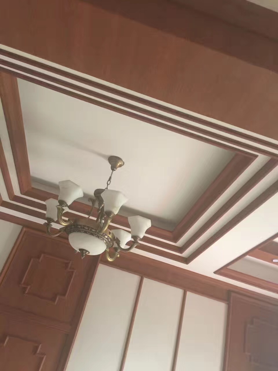 創(chuàng)業(yè)為何選擇長(zhǎng)子集成墻面（圖）_1