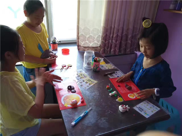 手工達(dá)人歡樂(lè)多，李店長(zhǎng)的創(chuàng)意DIY陶藝店分享（圖）_1