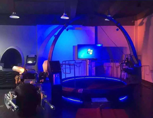 vr虛擬現(xiàn)實(shí)多少錢一臺(tái)(圖)_1