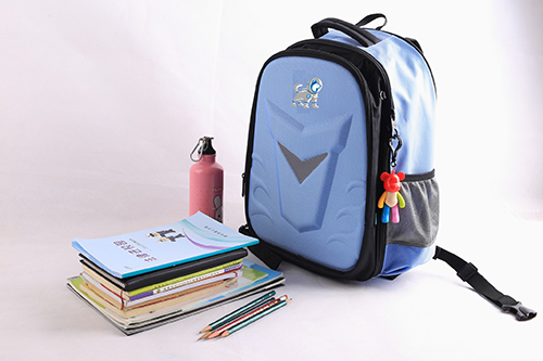 德犬安全減壓書包，新學(xué)期讓孩子的雙肩毫無壓力（圖）_1