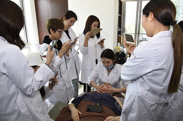 兰施国际学院：韩国皮肤管理——未来几年创业项目首选（图）_7