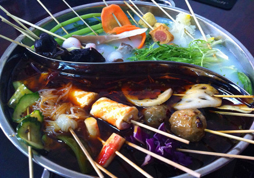 仟味阿婆串串香加盟優(yōu)勢（圖）_1