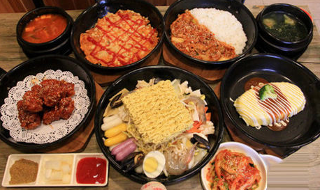 來自星星的韓國年糕火鍋加盟費(fèi)用_1