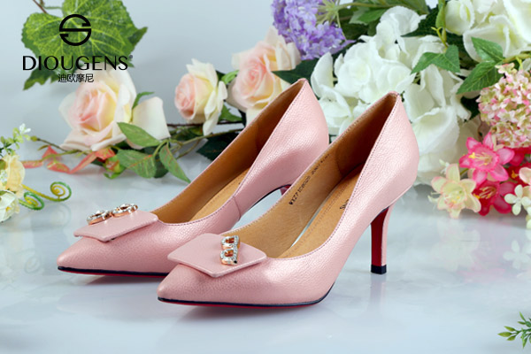 迪歐摩尼女鞋，為投資商帶來更高的回購率（圖）_1
