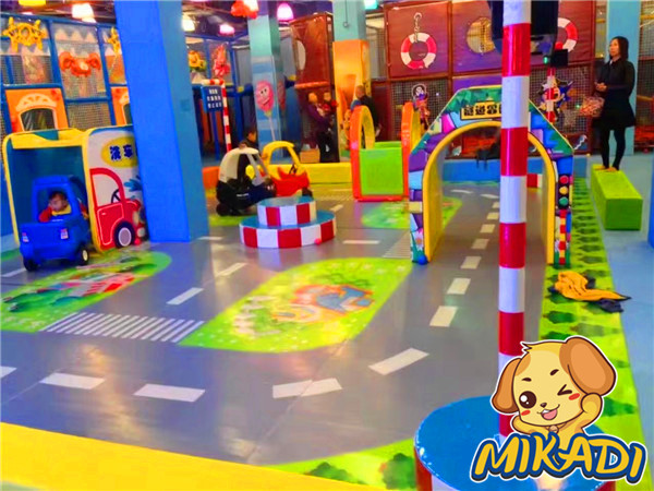 全面解析2017年新型室內(nèi)兒童樂(lè)園的特點(diǎn)_6