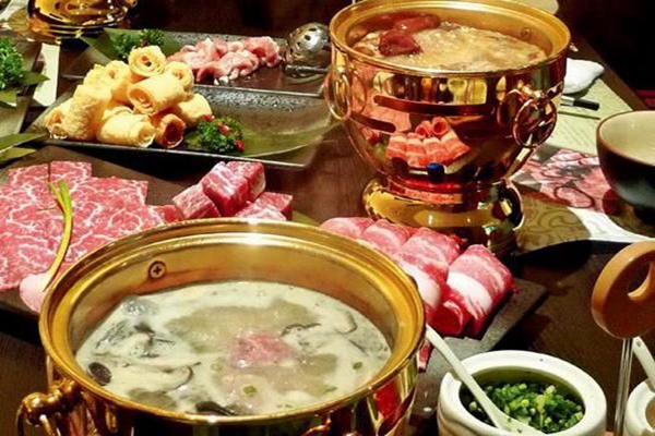 我想加盟小輝哥火鍋加盟費(fèi)多少錢(qián)(圖)_1