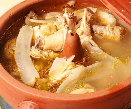 云南汽鍋雞加盟費多少錢_1