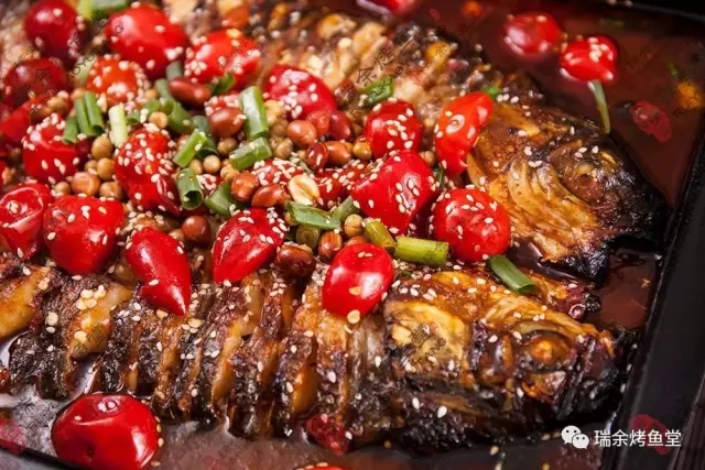 烤魚(yú)加盟店如何挑選新鮮的魚(yú)_2