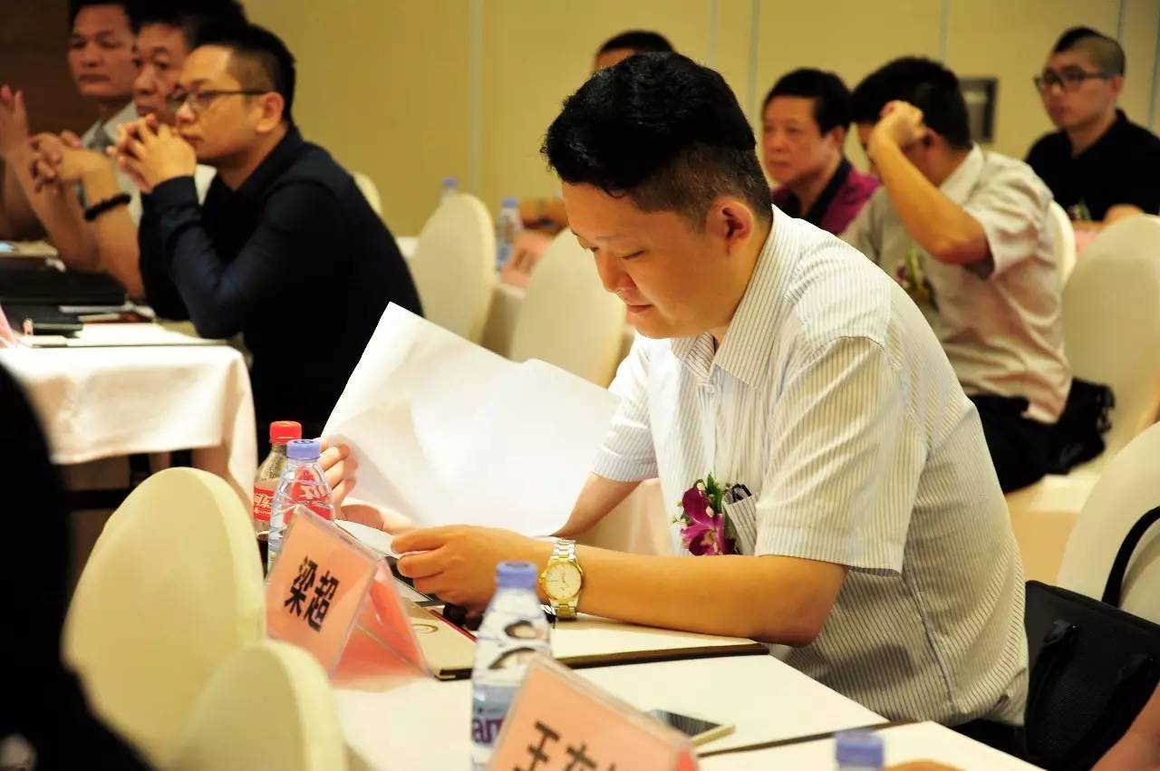 熱烈慶祝深圳全民易購全國百縣·精準(zhǔn)扶貧·農(nóng)特色產(chǎn)品上行進(jìn)城·品牌孵化”項(xiàng)目啟動(dòng)儀式圓滿成功（圖）_7