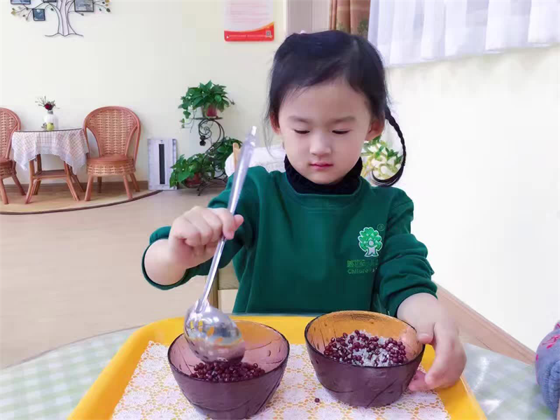 高品質(zhì)蒙氏幼兒園：為孩子的一生幸福做準(zhǔn)備（圖）_2