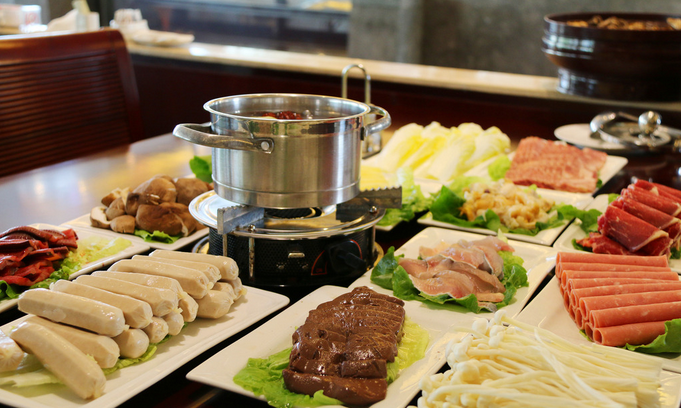 我想開家逸山伍自轉(zhuǎn)小火鍋加盟費(fèi)是多少錢_1