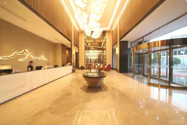 喜大普奔！東呈國際集團(tuán)躍居世界酒店集團(tuán)23強(qiáng)（圖）_3