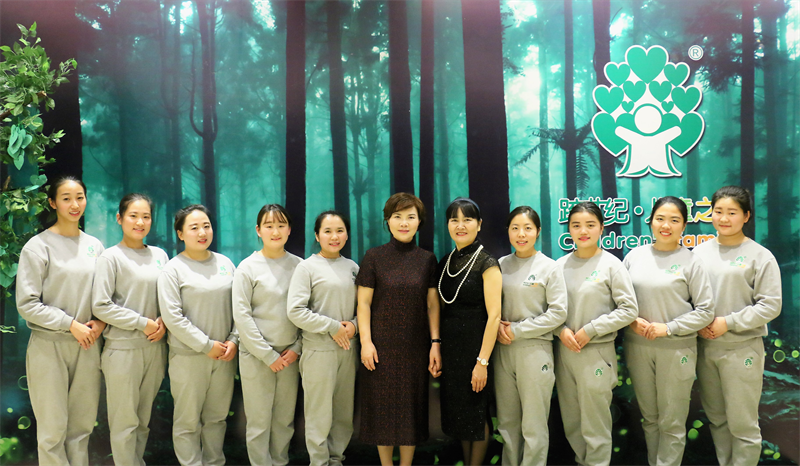 高品質(zhì)幼兒園團(tuán)隊管理：園長的崗位職責(zé)是什么？（圖）_2